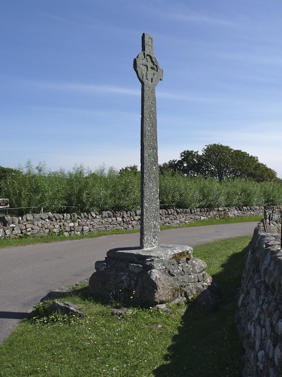 Maclean's Cross (west)