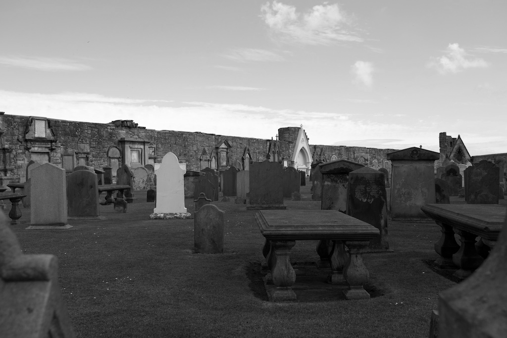 St Andrews graveyard (2)
