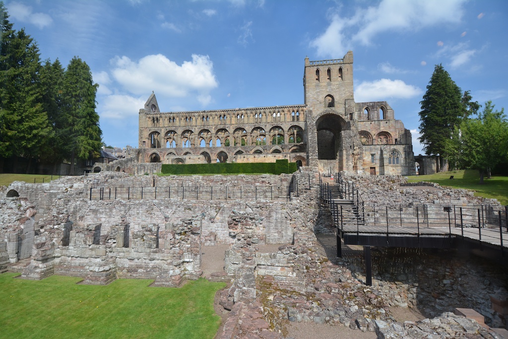 Jedburgh Abbey (1)